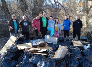 Эко-активисты из Нижнего Новгорода за день убрали свалку: из 60 мешков 4 – с пластиком для переработки